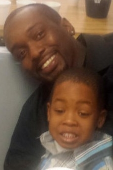 Photo of slain driver Seneca Richardson with his young son - Rest In Peace 2015
